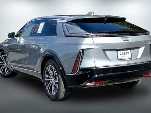 Used 2024 Cadillac Lyriq Luxury AWD/4WD image 10