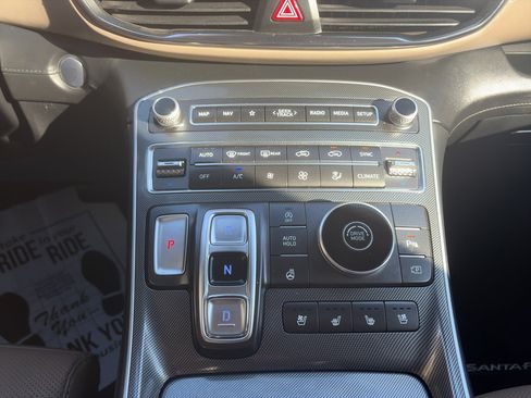 Used 2023 Hyundai Santa Fe Limited FWD image 18