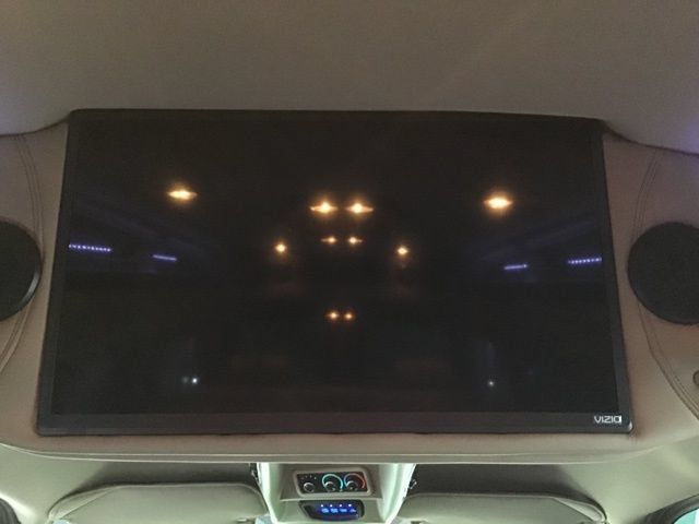 Used 2023 Chevrolet Express 2500 RWD image 47