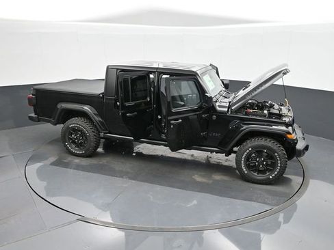 Used 2024 Jeep Gladiator Sport image 49