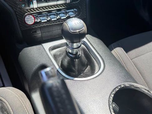 Used 2018 Ford Mustang GT RWD image 25
