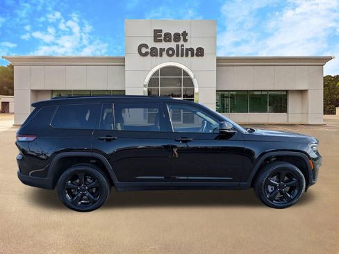 Certified 2025 Jeep Grand Cherokee L Limited w/ Black Appearance Package image 2