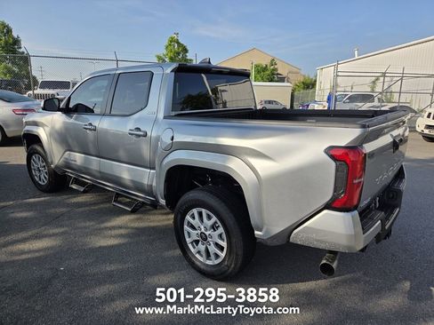 Used 2026 Toyota Tacoma SR5 AWD/4WD image 7