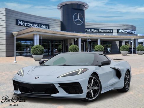 Used 2022 Chevrolet Corvette Stingray Premium Conv w/ Z51 Performance Package image 1