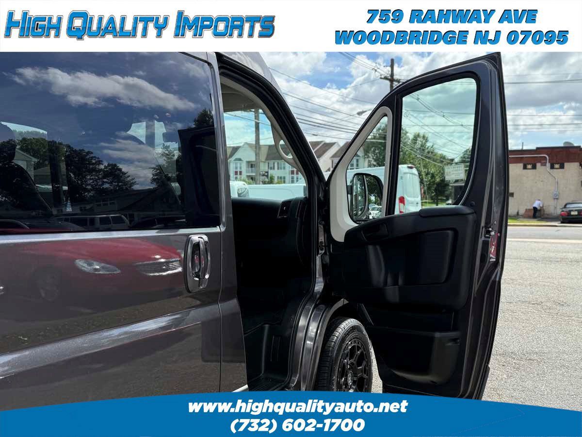 Used 2021 RAM ProMaster 2500 w/ Premium Appearance Group FWD image 35