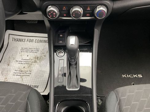 Used 2023 Nissan Kicks SV FWD image 16
