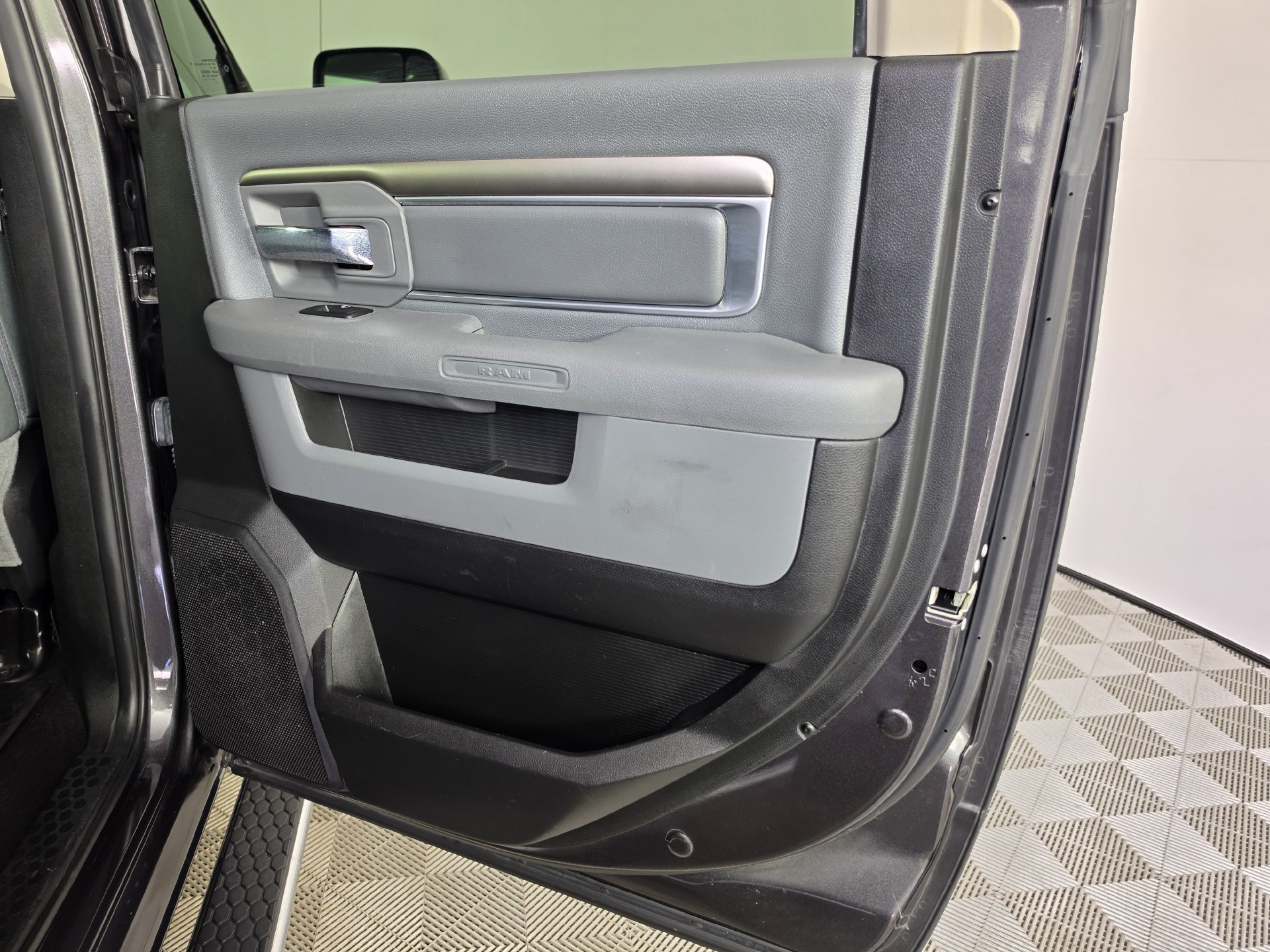 Used 2018 RAM 2500 Big Horn AWD/4WD image 31