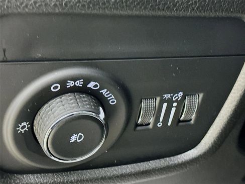 Used 2021 Jeep Grand Cherokee L Limited image 10