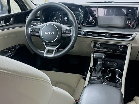Used 2022 Kia K5 LXS image 11