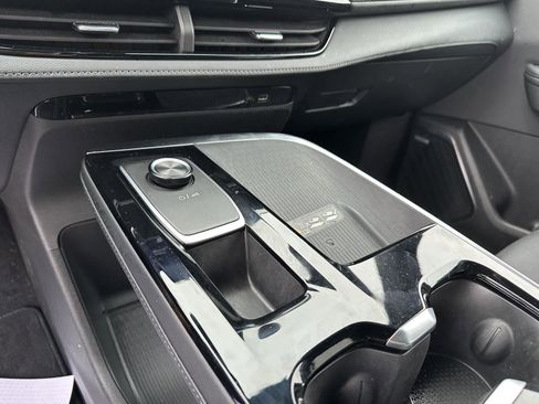 Used 2025 Buick Enclave Preferred image 33