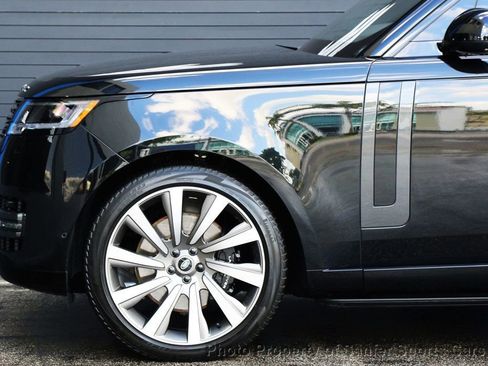 Used 2023 Land Rover Range Rover Long Wheelbase First Edition image 15