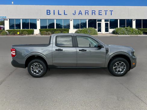 New 2026 Ford Maverick XLT w/ XLT Luxury Package AWD/4WD image 3