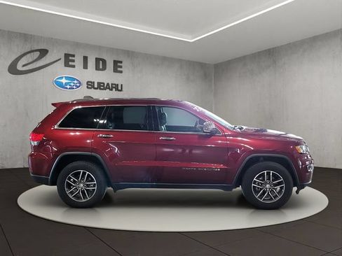 Used 2017 Jeep Grand Cherokee Limited w/ Trailer Tow Group IV AWD/4WD image 9
