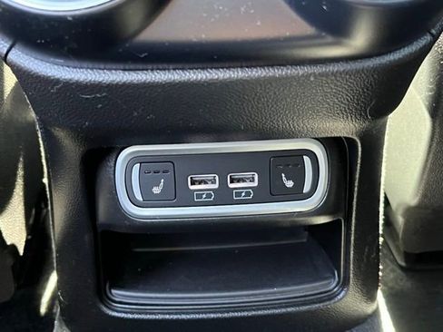 Used 2023 Alfa Romeo Stelvio Sprint image 22