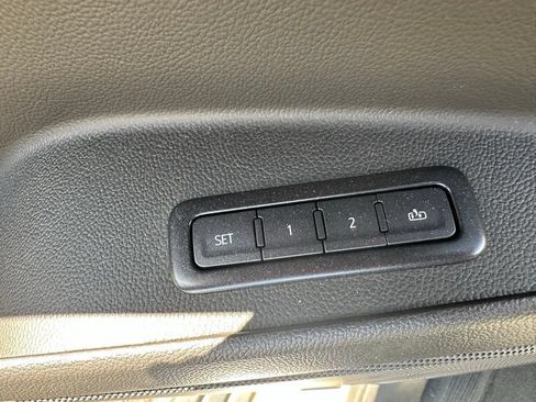 Used 2019 GMC Yukon XL Denali RWD image 14