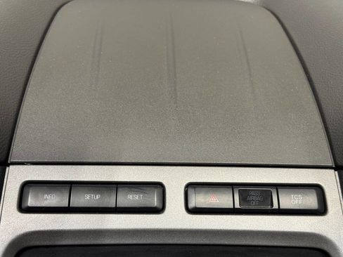 Used 2012 Ford Taurus SEL image 27