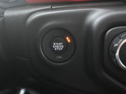 Used 2020 Jeep Gladiator Rubicon image 31