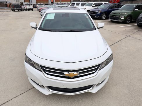 Used 2014 Chevrolet Impala LT image 11
