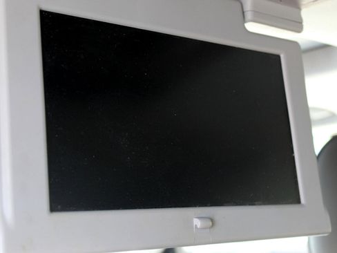 Used 2015 GMC Yukon XL Denali w/ Touring Package image 23