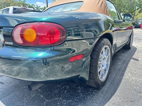 Used 1999 MAZDA MX-5 Miata RWD image 11
