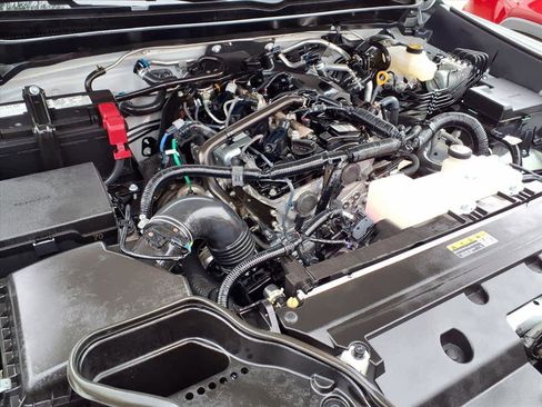 Used 2024 Toyota Tacoma SR image 25