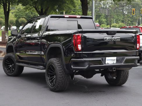 Used 2024 GMC Sierra 1500 Elevation w/ Elevation Premium Package AWD/4WD image 3