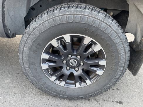 Used 2016 Nissan Titan PRO-4X w/ Pro-4x Convenience Package image 3