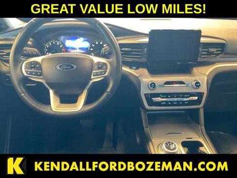 Used 2023 Ford Explorer XLT w/ Class IV Trailer Tow Package AWD/4WD image 10