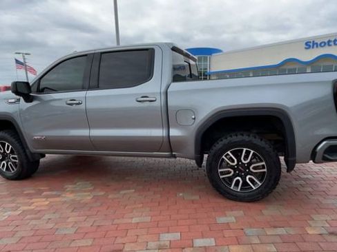 Used 2025 GMC Sierra 1500 AT4 w/ AT4 Preferred Package AWD/4WD image 7