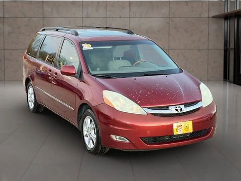 Used 2006 Toyota Sienna XLE image 4