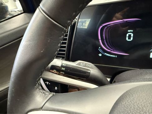 Used 2025 Kia Sportage X-Line image 15