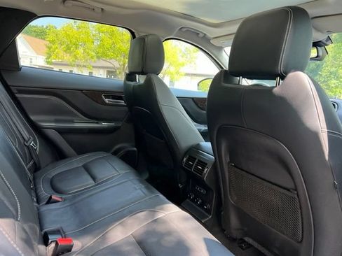Used 2017 Jaguar F-PACE R-Sport AWD/4WD image 19