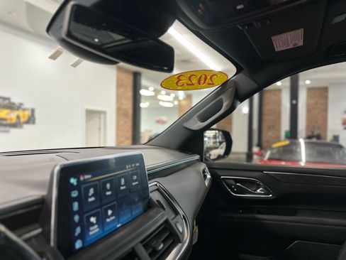 Used 2023 Chevrolet Suburban Z71 w/ Luxury Package AWD/4WD image 27