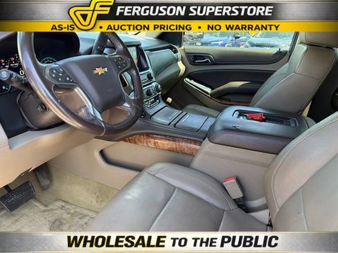 Used 2016 Chevrolet Suburban LTZ RWD image 17