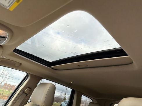 Used 2019 Jeep Grand Cherokee Limited image 18