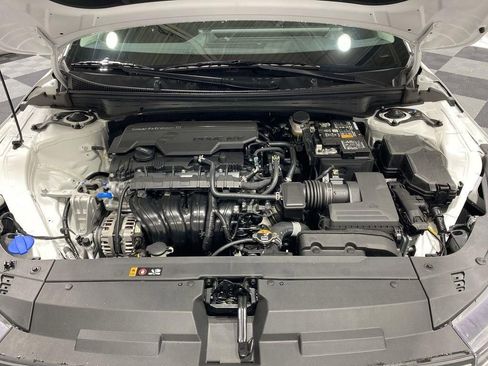 New 2026 Kia K4 LXS image 18