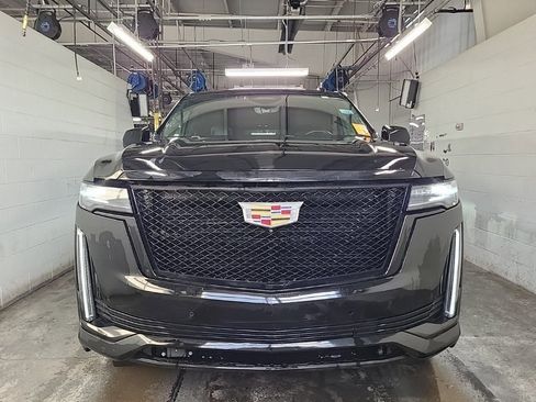 Used 2023 Cadillac Escalade ESV Sport image 6