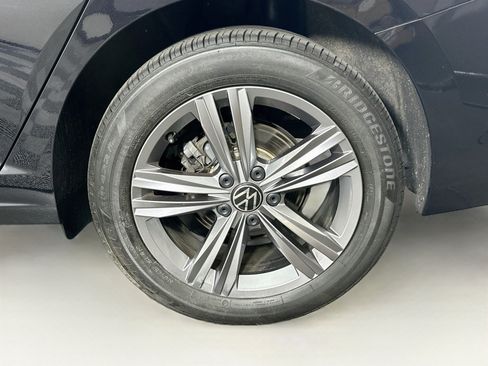 Used 2023 Volkswagen Jetta SE FWD image 11