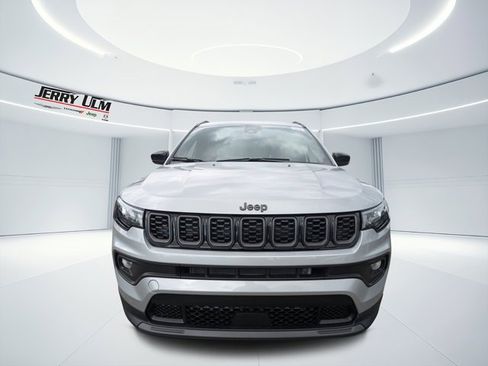 New 2026 Jeep Compass Latitude image 7