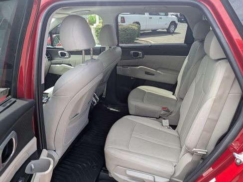 Used 2023 Kia Sorento SX Prestige AWD/4WD image 29