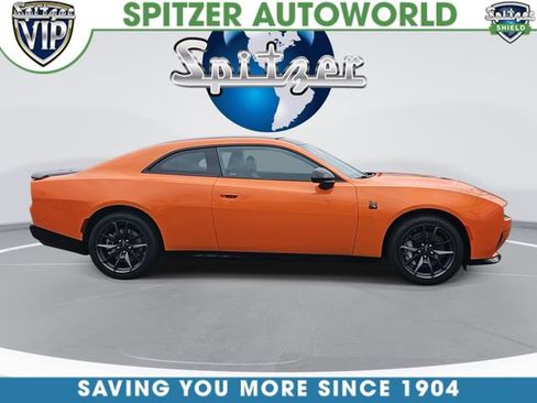 Used 2026 Dodge Charger Scat Pack w/ Blacktop Package AWD/4WD image 9