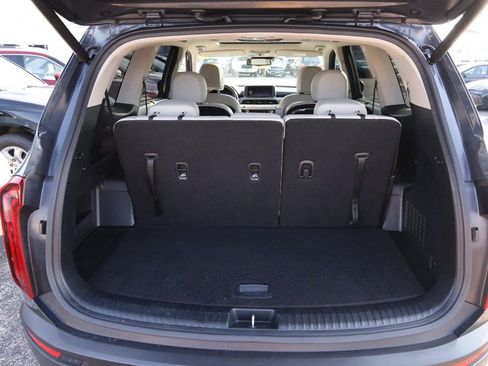 Used 2022 Kia Telluride EX w/ EX Premium Package FWD image 7