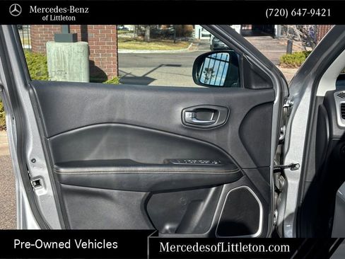 Used 2021 Jeep Compass Latitude image 11