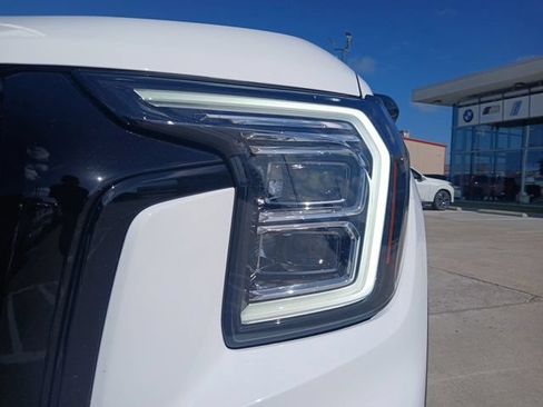 Used 2026 GMC Terrain Elevation w/ Black Edition FWD image 4