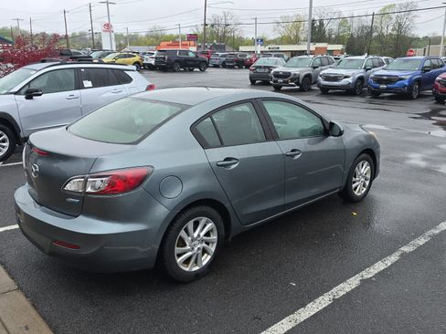 Used 2012 MAZDA MAZDA3 i Touring FWD image 9