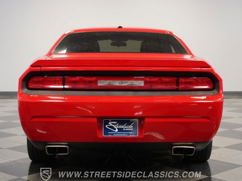 Used 2009 Dodge Challenger R/T image 10