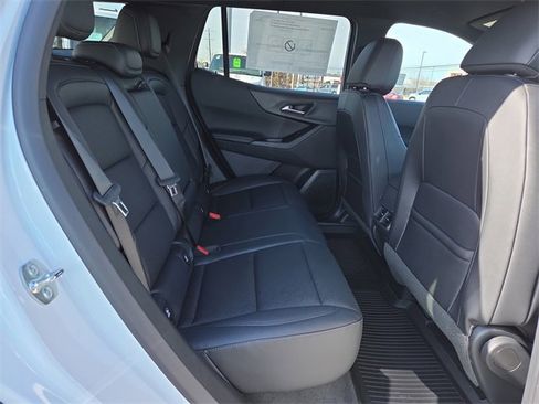 New 2026 Chevrolet Equinox LT w/ Convenience Package II image 16