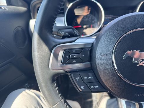 Used 2021 Ford Mustang Premium image 13