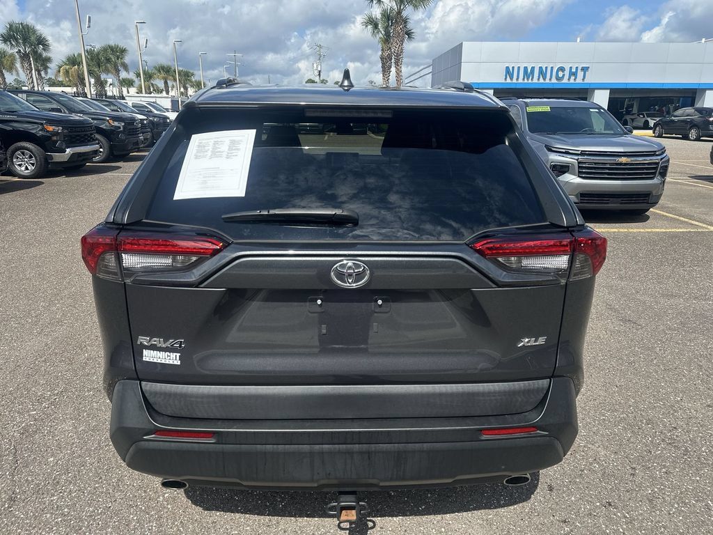Used 2023 Toyota RAV4 XLE Premium FWD image 15