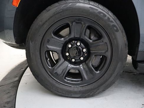 Used 2021 Chevrolet Tahoe 2WD w/ 1FL Safety Package image 12